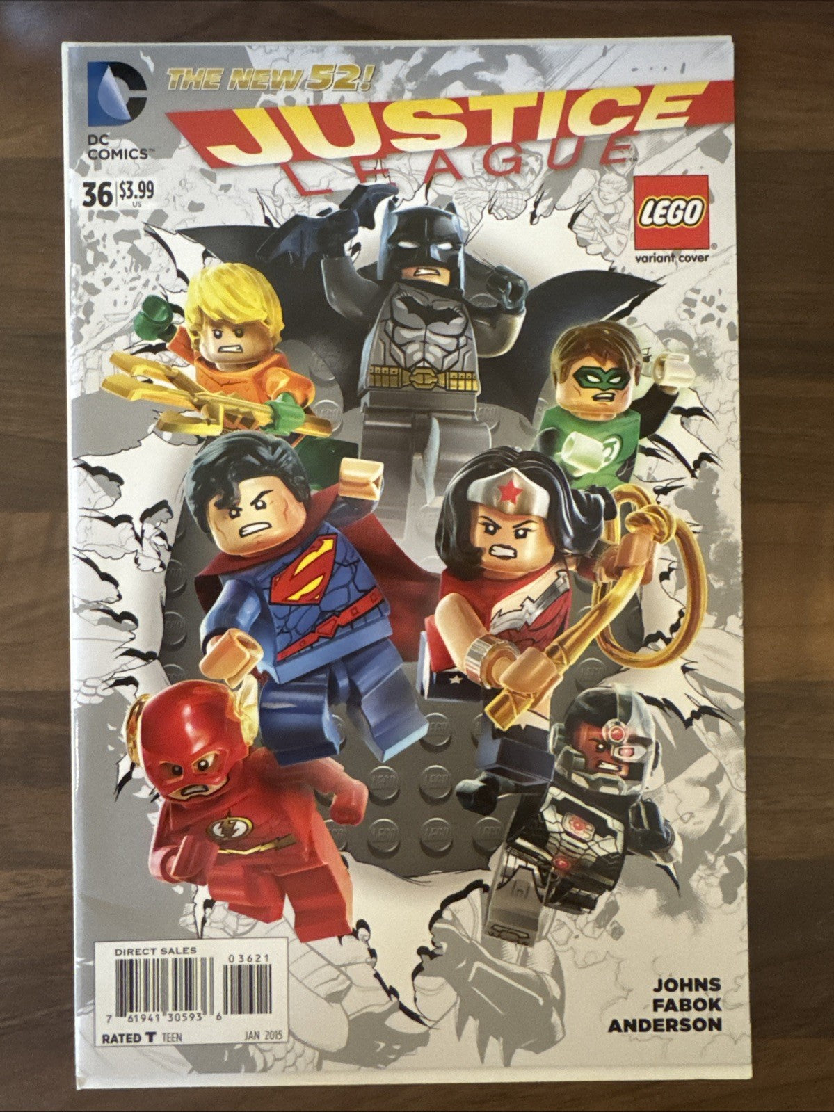 Justice League #36 LEGO VARIANT | Geoff Johns |DC Comics | Released 2015