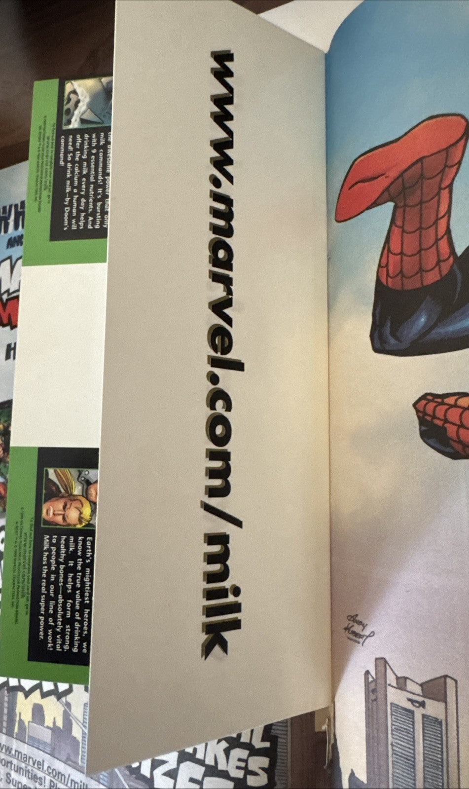 THE UNCANNY X-MEN #372 1999 Marvel Comics Card Still Inside