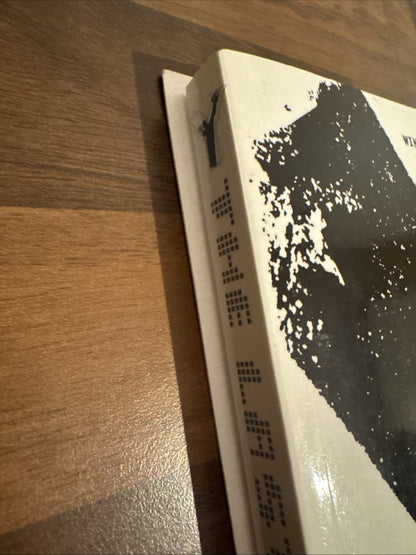 Y the Last Man Volume 1 | Brian K. Vaughan | DC/Vertigo Comics