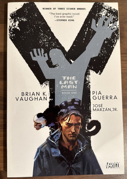 Y the Last Man Volume 1 | Brian K. Vaughan | DC/Vertigo Comics