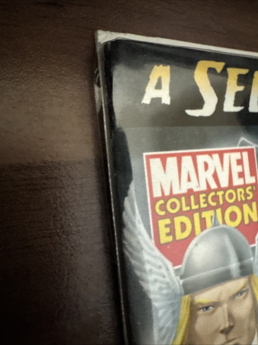 MARVEL LEGENDS The Invasion Begins 2010 Marvel Comics Collectors Edition