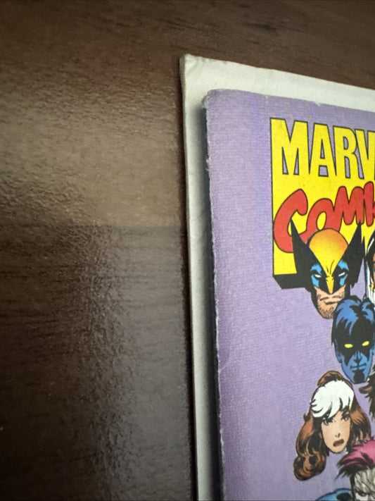 THE UNCANNY X-MEN #372 1999 Marvel Comics Card Still Inside
